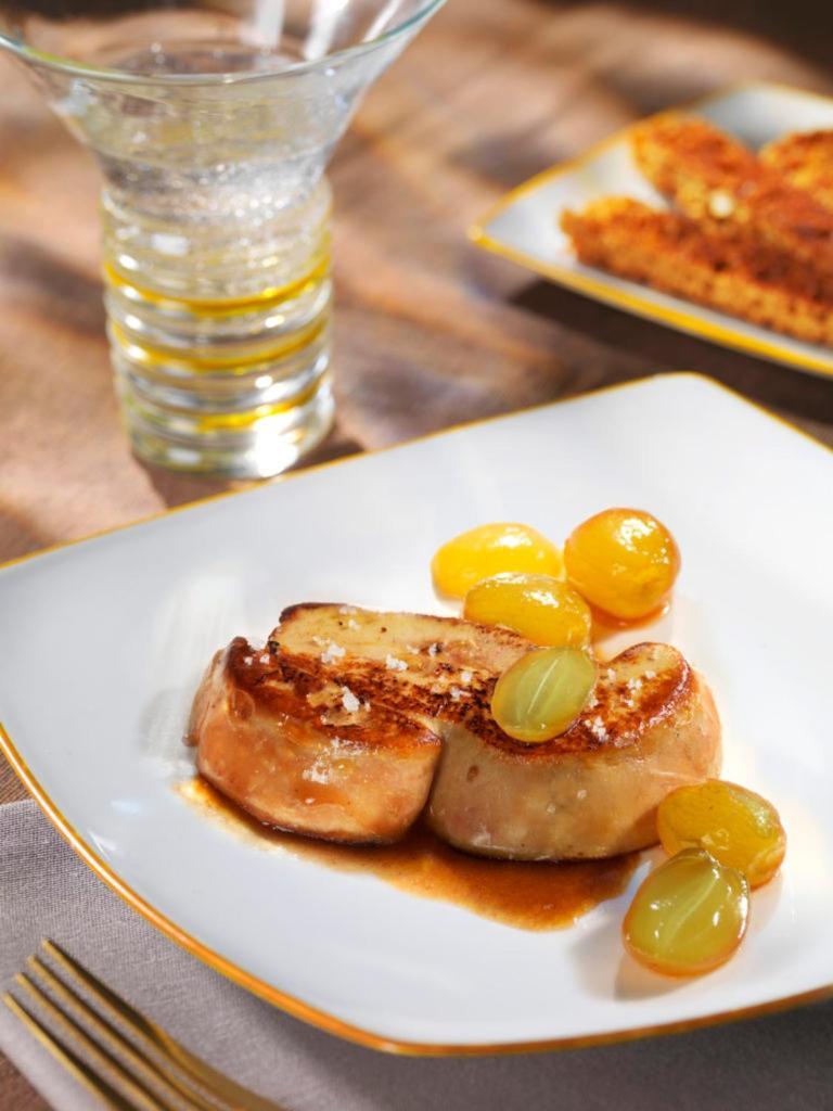 Logis Hotel - Restaurant Maison Claude Darroze Langon  Kültér fotó