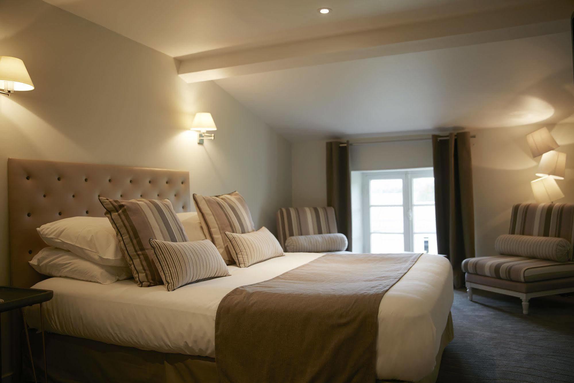 Logis Hotel - Restaurant Maison Claude Darroze Langon  Kültér fotó