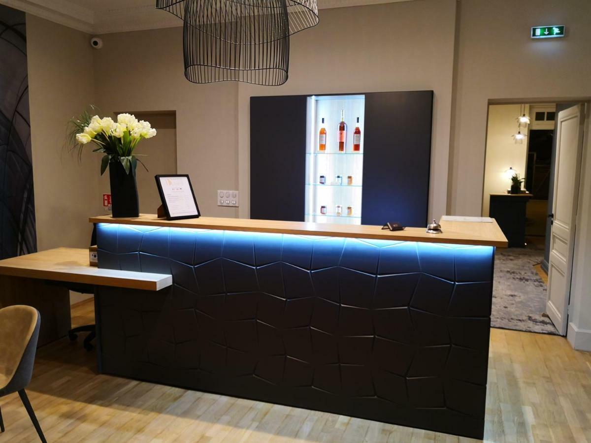 Logis Hotel - Restaurant Maison Claude Darroze Langon  Kültér fotó